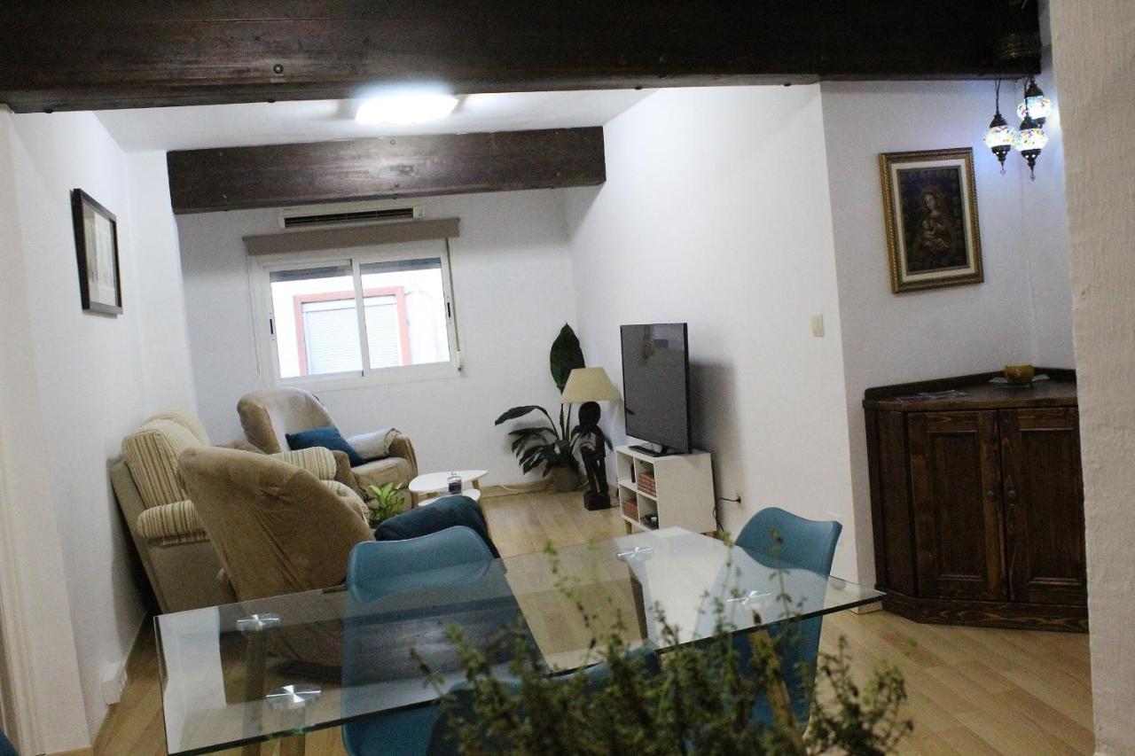 Al Pie Del Camarin Con Parking Gratis Apartment Jaen